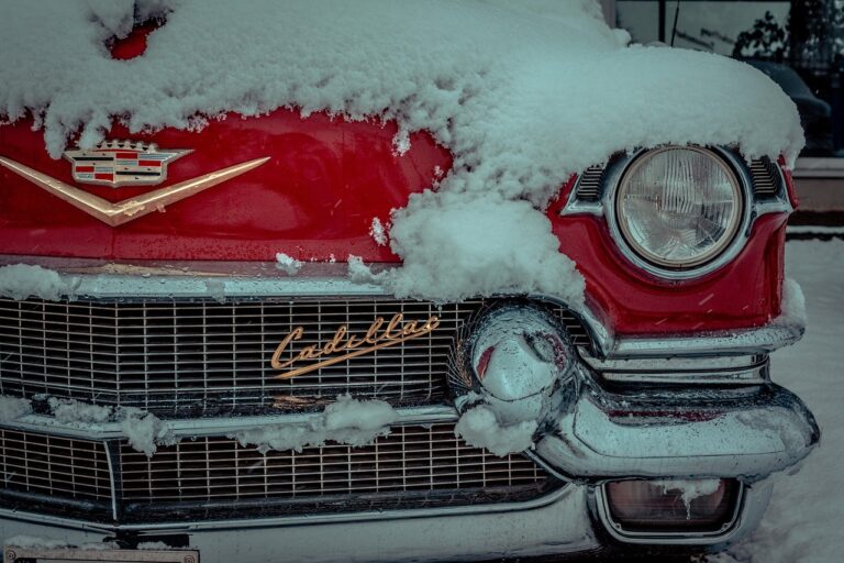 The Psychology of Car Mirror Size and Shape: Perception of Vehicle Proportions